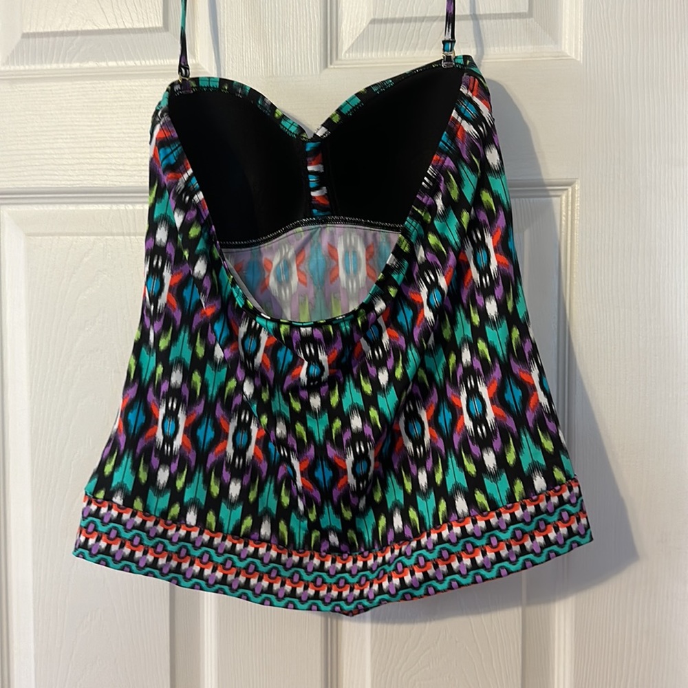 Apt 9, Multi-Colored, Large, Like New. - image 3